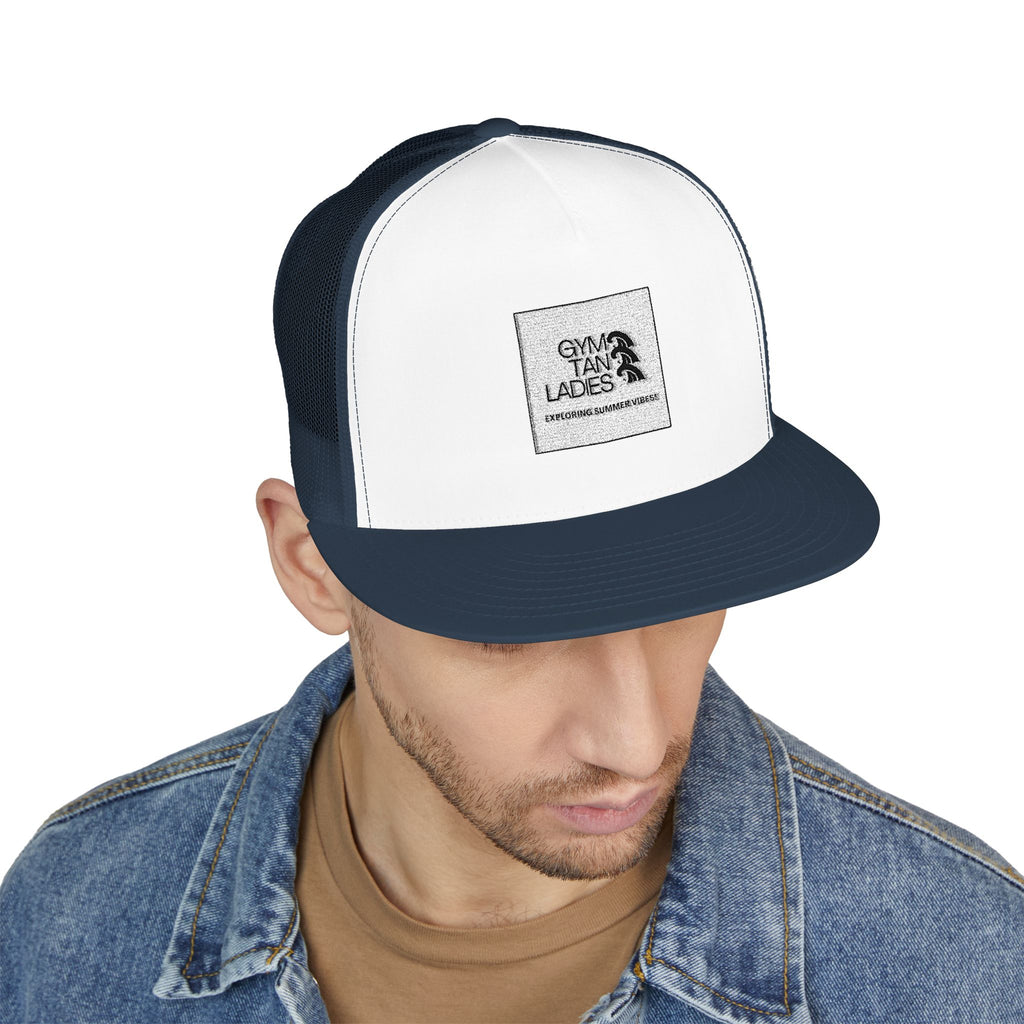 5 Panel Trucker Cap gym tan logo