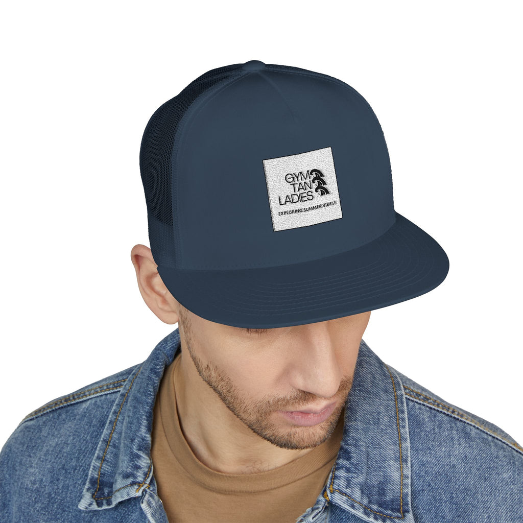 5 Panel Trucker Cap gym tan logo