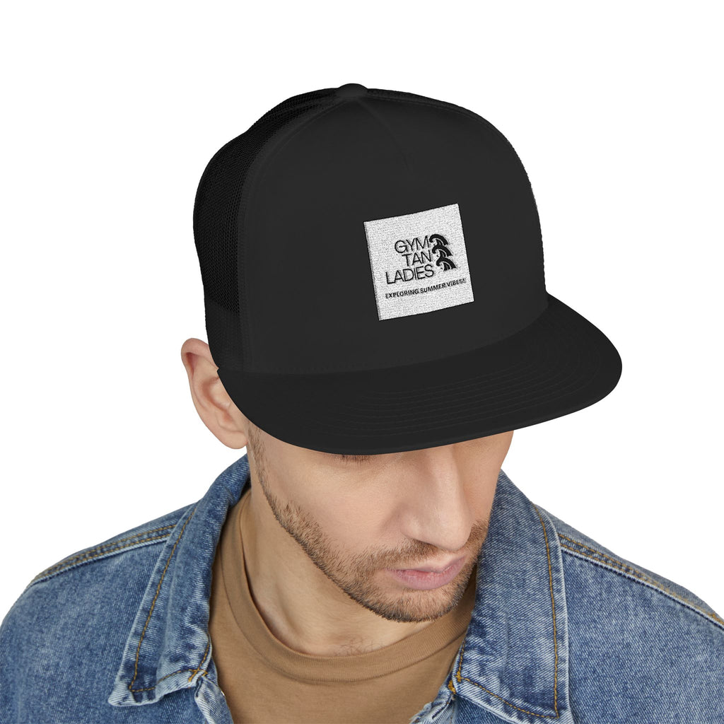 5 Panel Trucker Cap gym tan logo